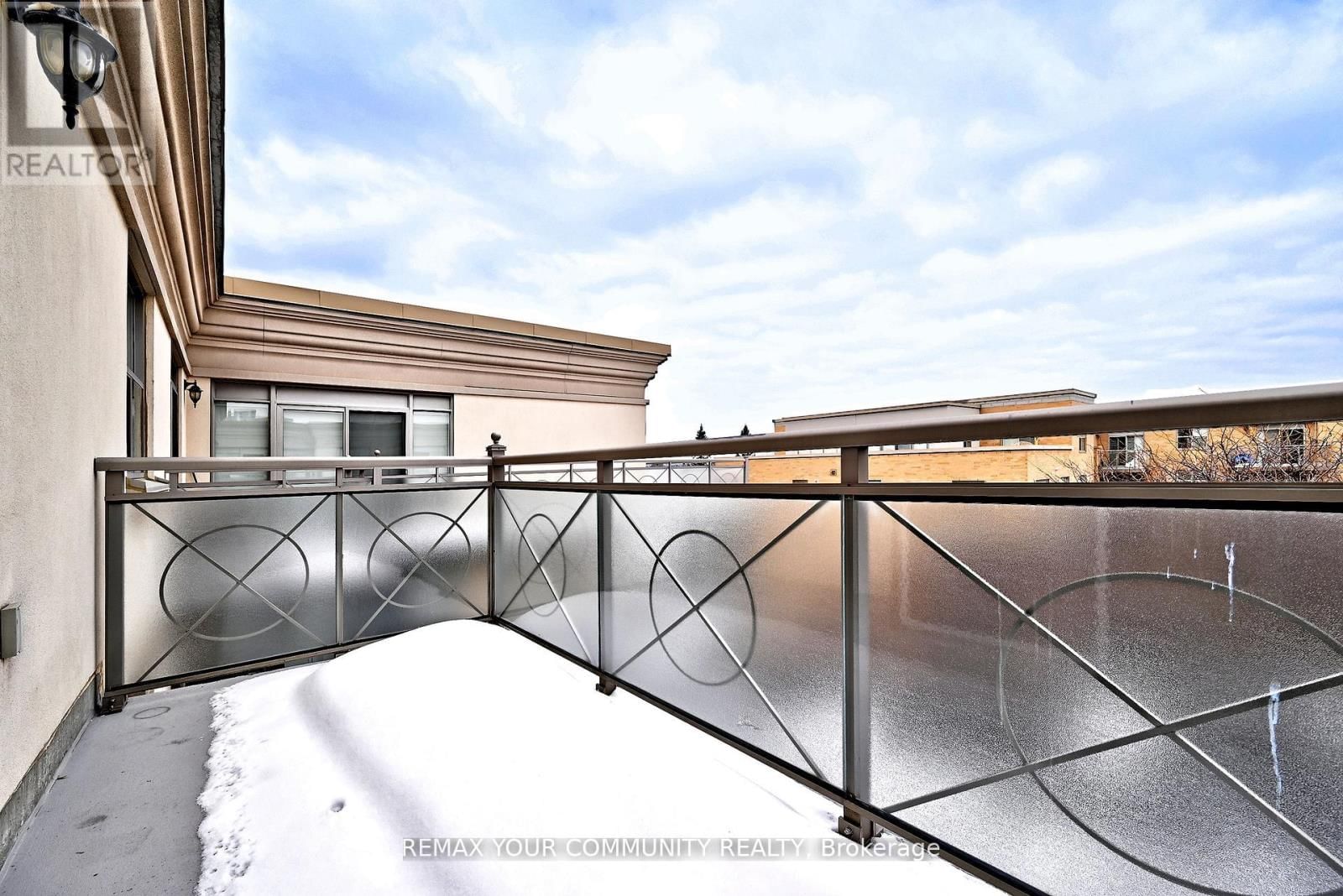 502 - 2500 RUTHERFORD ROAD Image 16