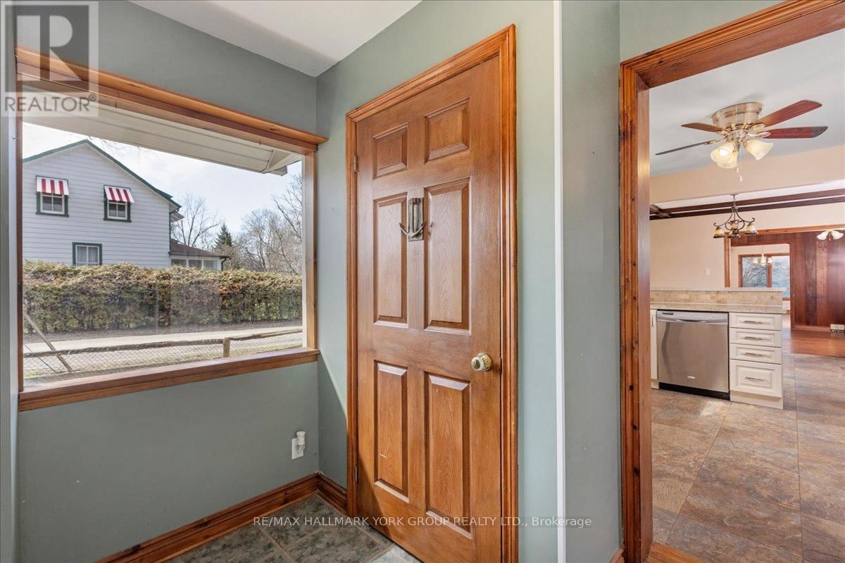 181 LAKE DRIVE NORTH Image 16