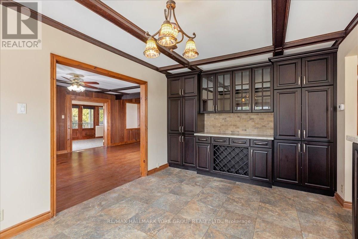 181 LAKE DRIVE NORTH Image 21