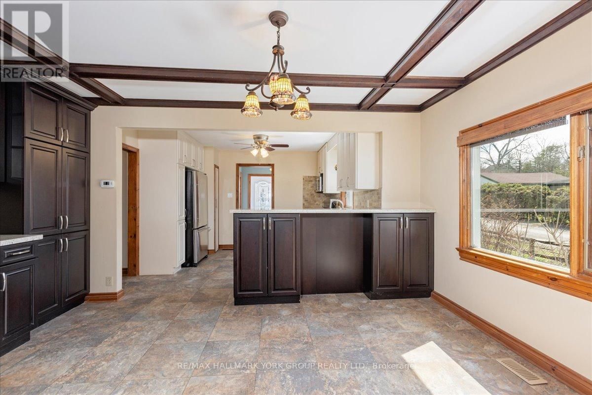 181 LAKE DRIVE NORTH Image 22