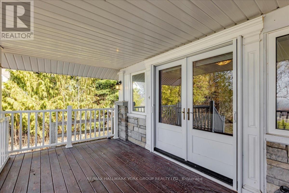 181 LAKE DRIVE NORTH Image 30