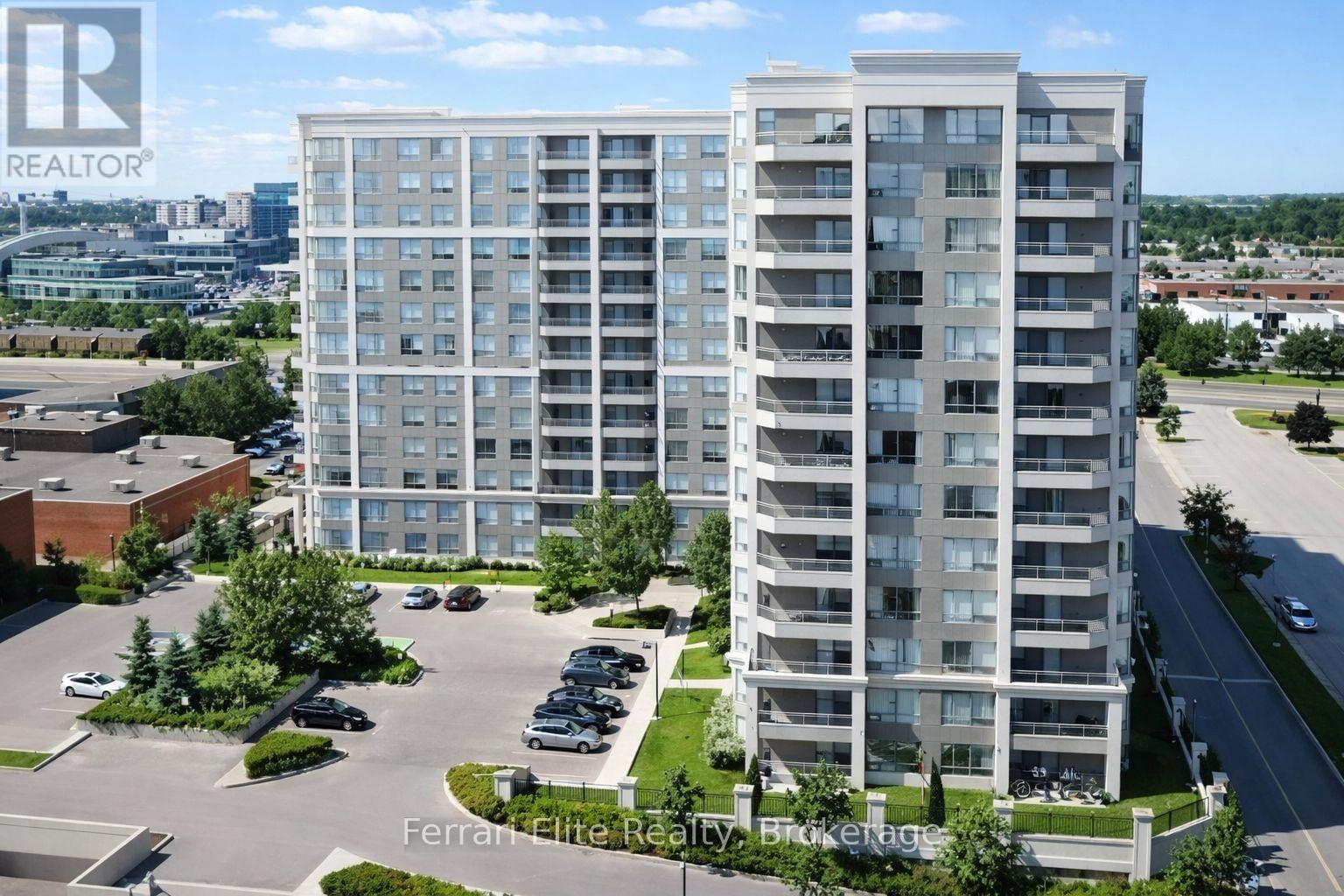 1112 - 9015 LESLIE STREET Image 1