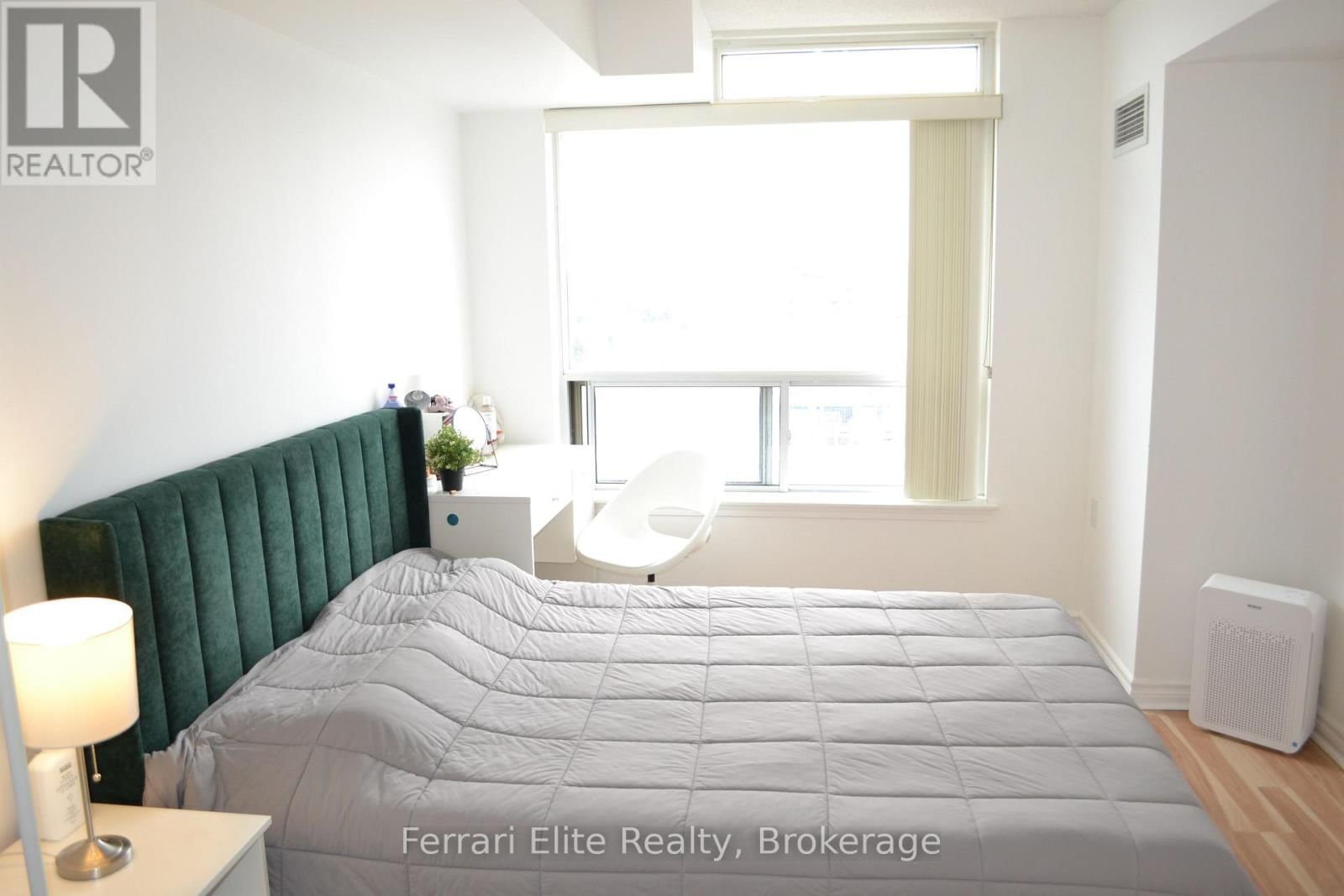 1112 - 9015 LESLIE STREET Image 5