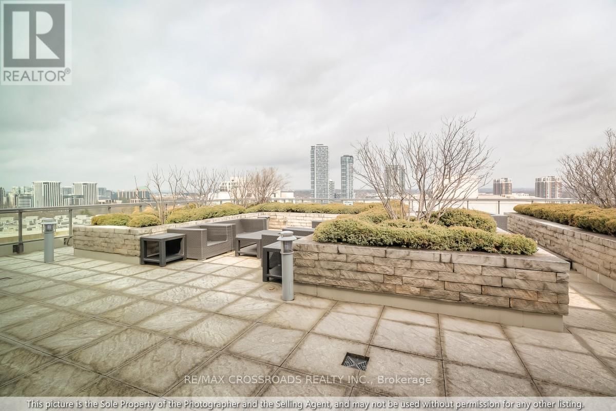 203 - 8110 BIRCHMOUNT ROAD Image 31