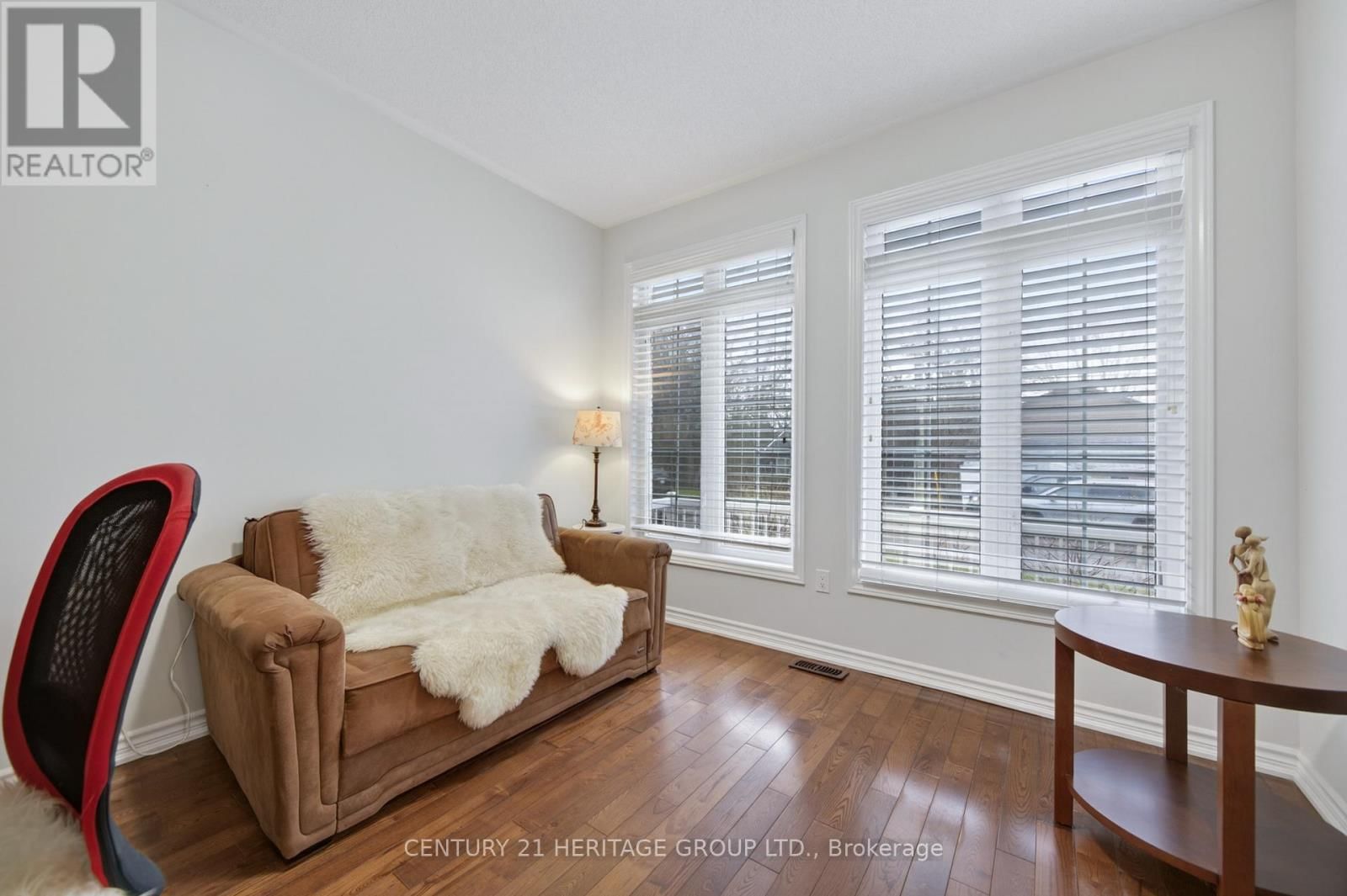 136 RIVEREDGE DRIVE Image 17