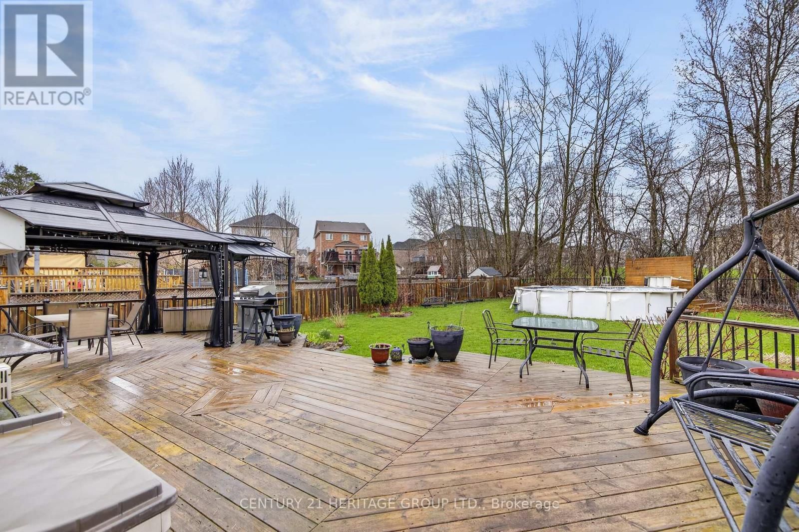 136 RIVEREDGE DRIVE Image 32