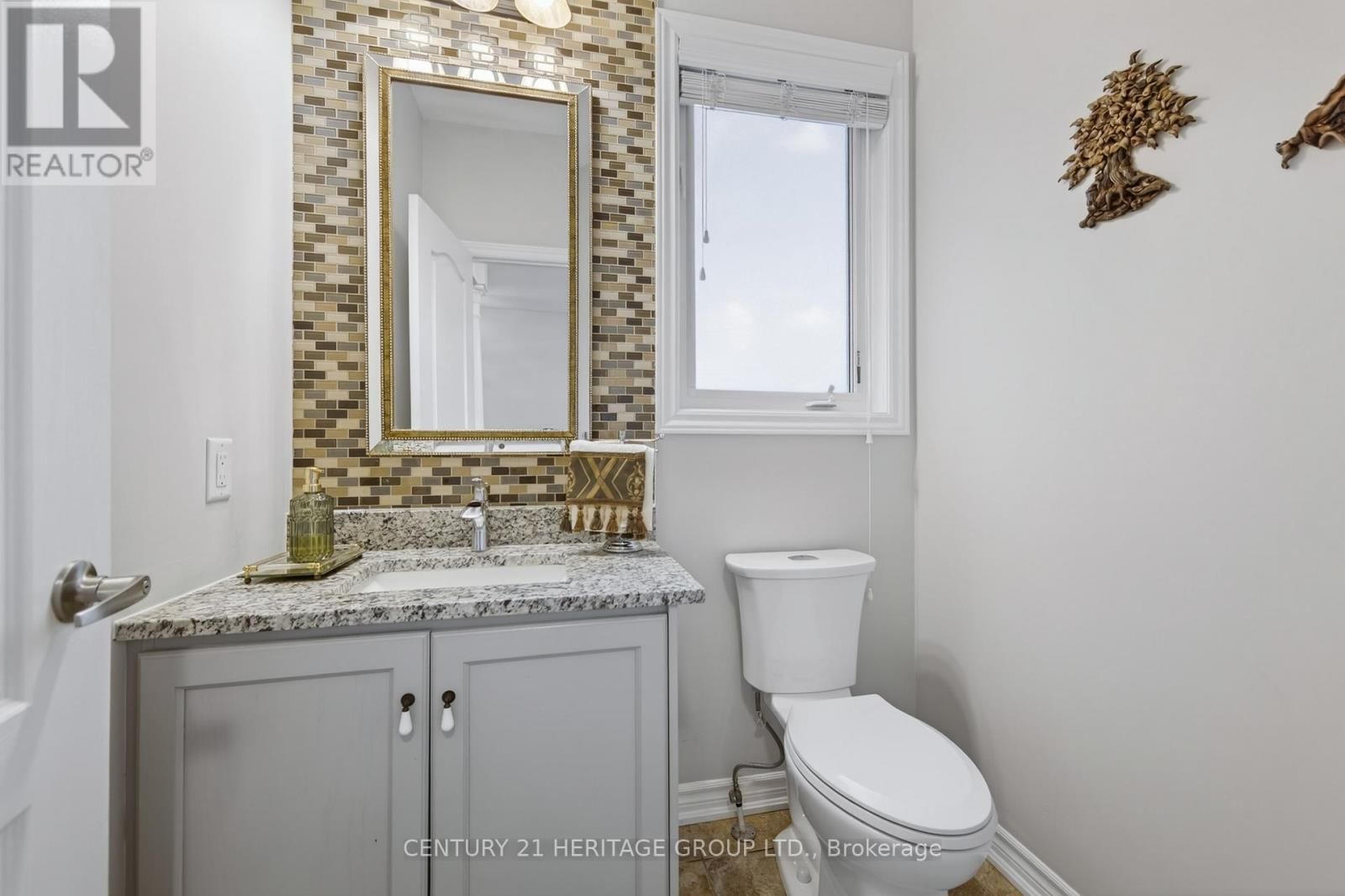 136 RIVEREDGE DRIVE Image 6