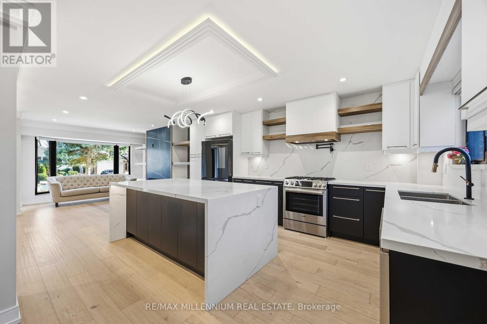 14 PORTREE CRESCENT Image 11