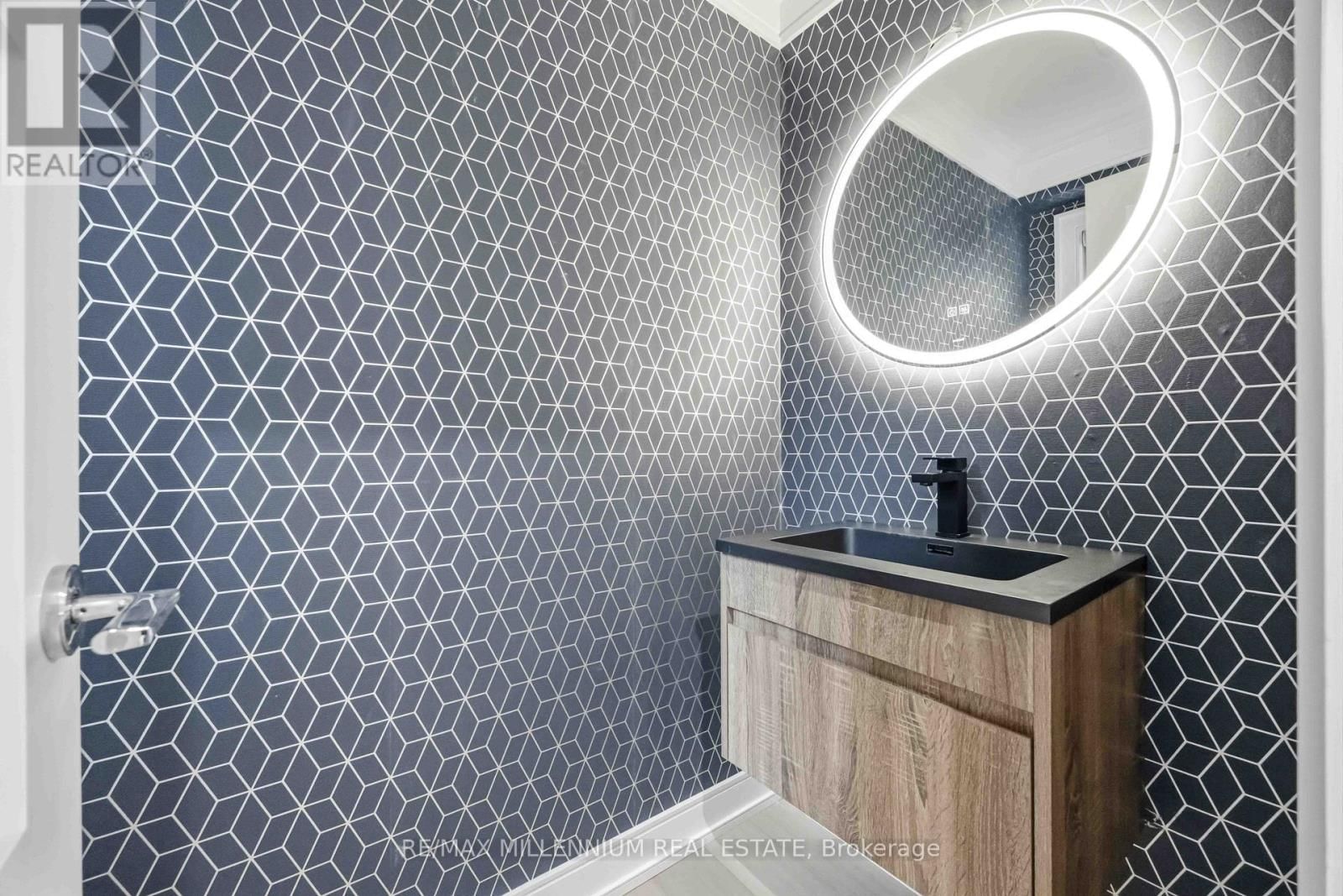 14 PORTREE CRESCENT Image 18