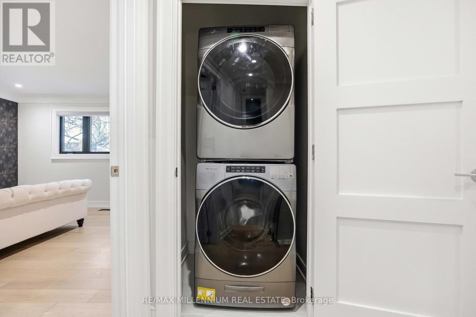 14 PORTREE CRESCENT Image 19