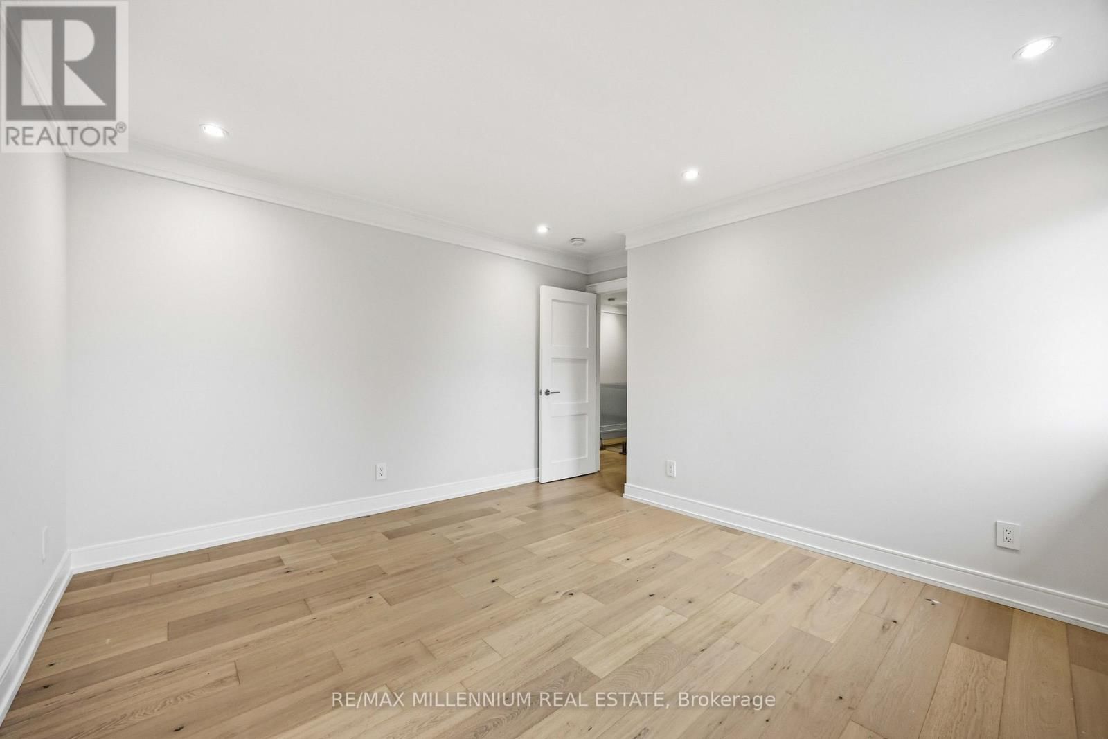 14 PORTREE CRESCENT Image 26