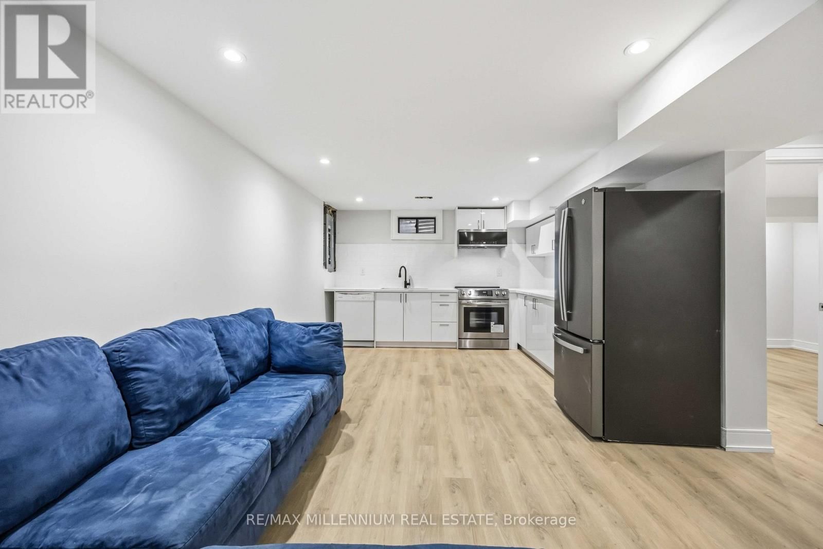 14 PORTREE CRESCENT Image 42