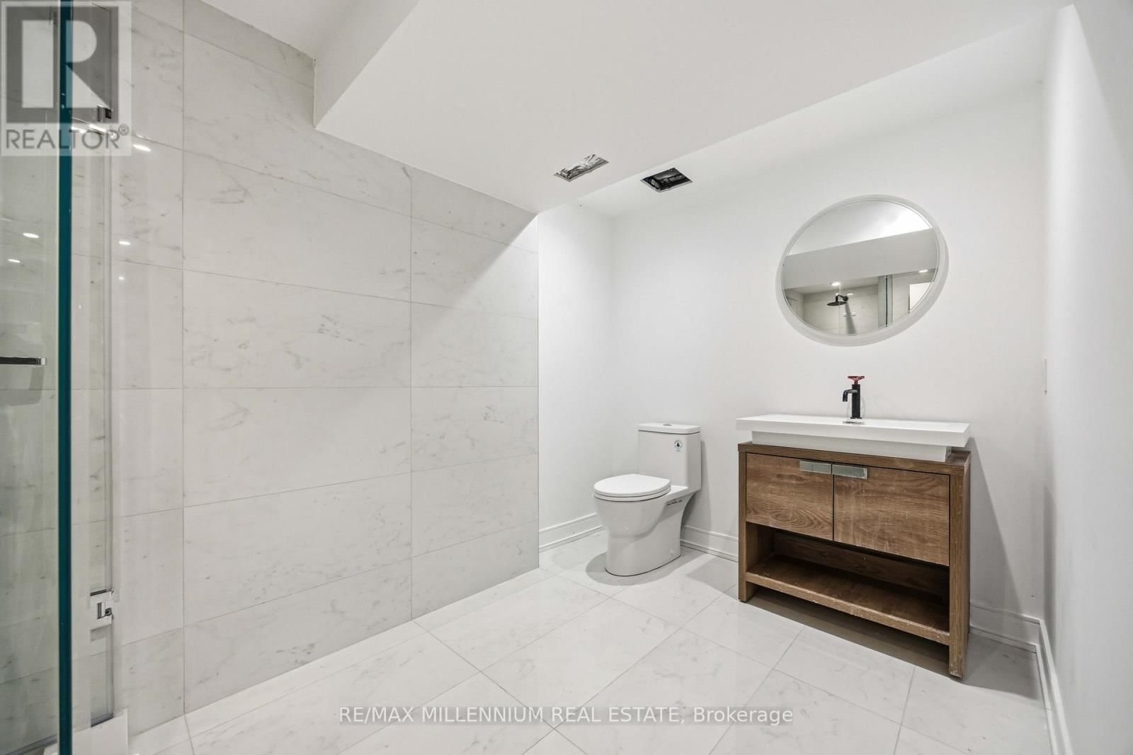 14 PORTREE CRESCENT Image 44