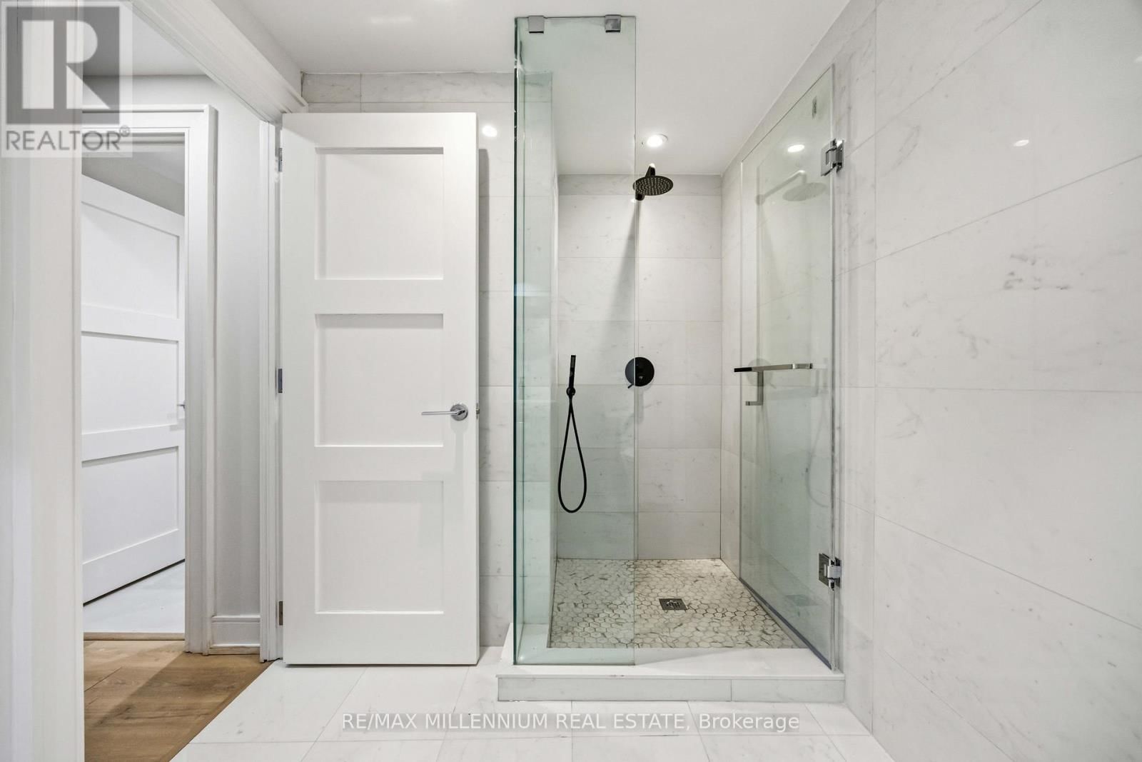 14 PORTREE CRESCENT Image 45