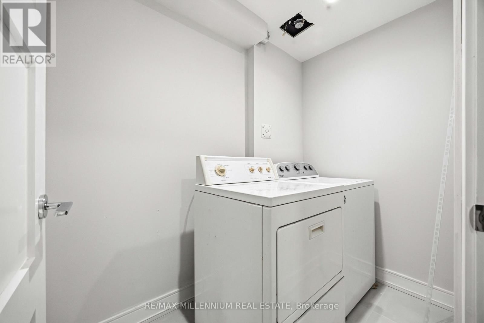 14 PORTREE CRESCENT Image 46