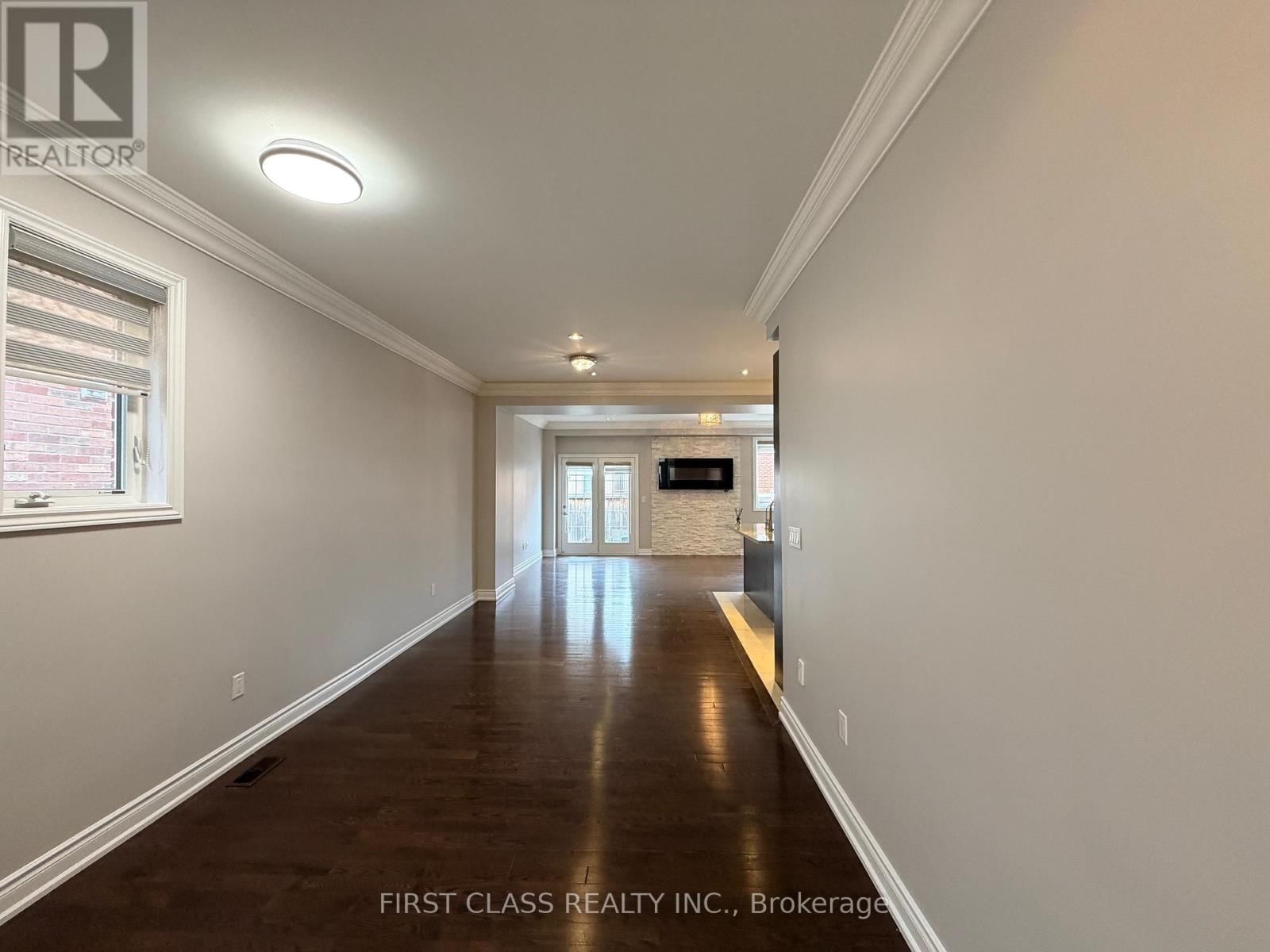 70 LIVANTE COURT Image 5