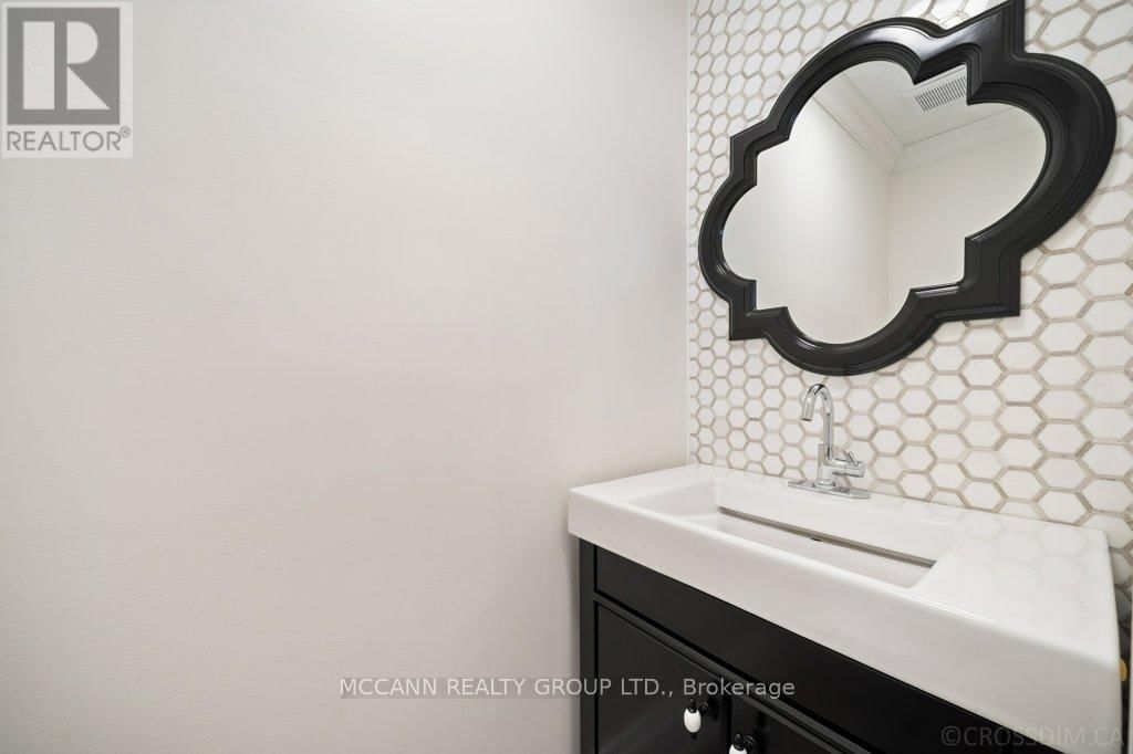 75 SHETLAND CRESCENT Image 15