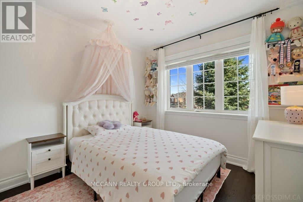 75 SHETLAND CRESCENT Image 22