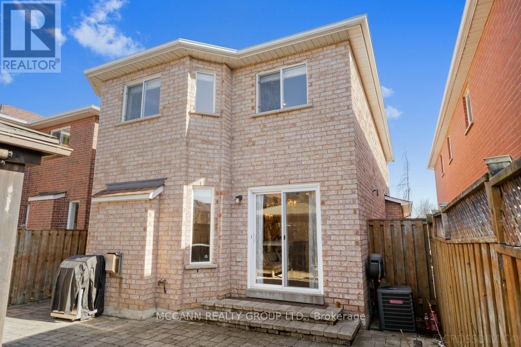 75 SHETLAND CRESCENT Image 35