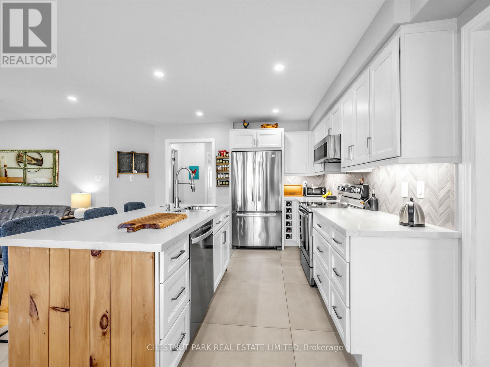 67 BARTON LANE Image 12