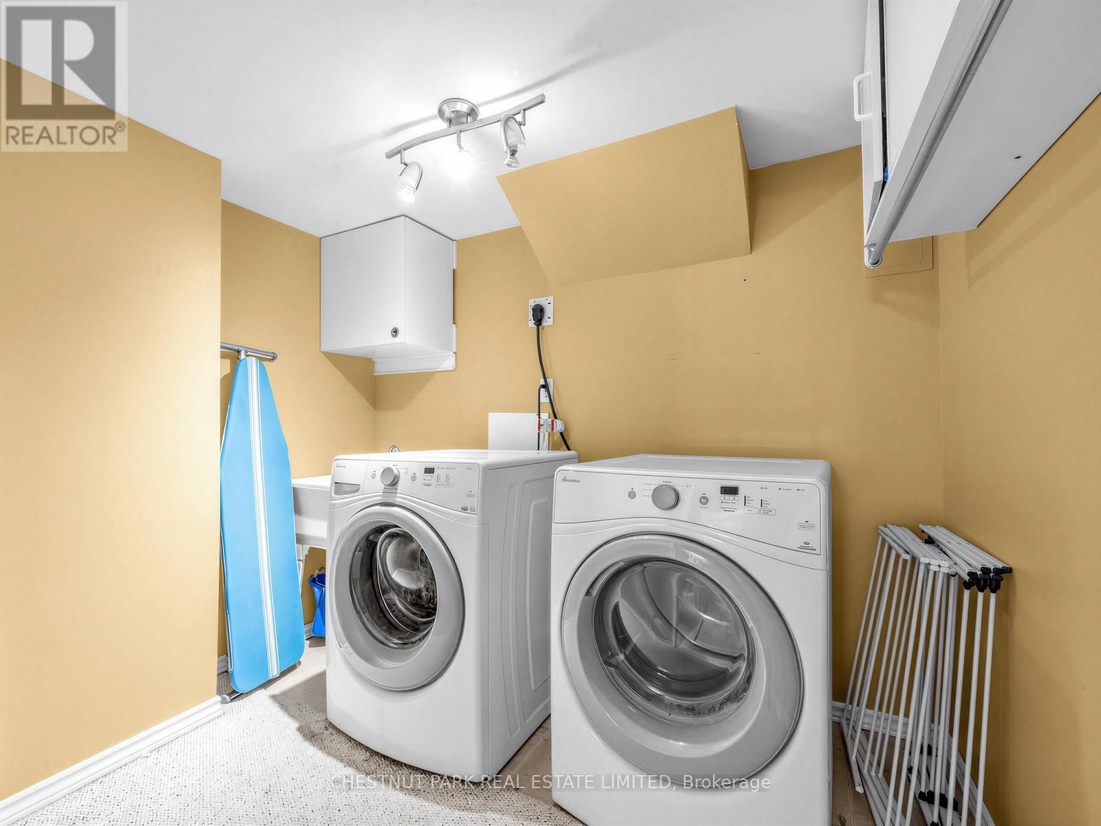 67 BARTON LANE Image 32