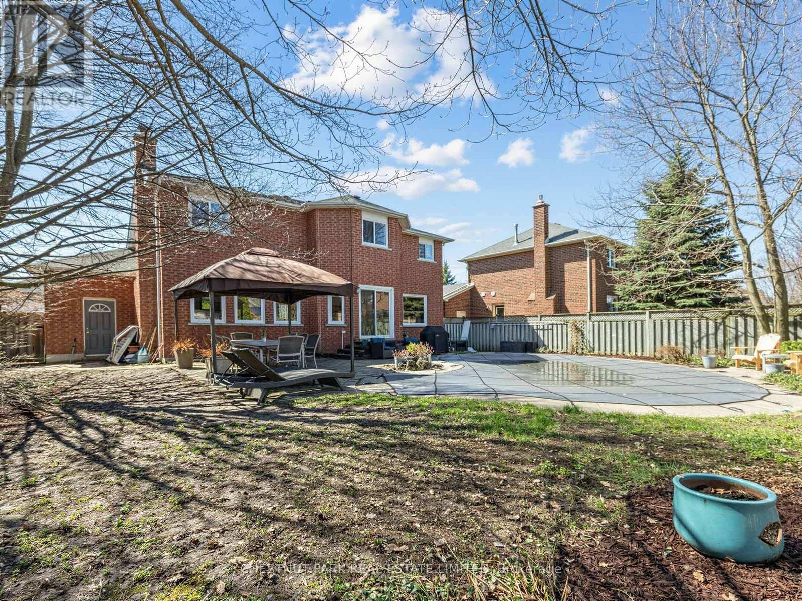 67 BARTON LANE Image 38