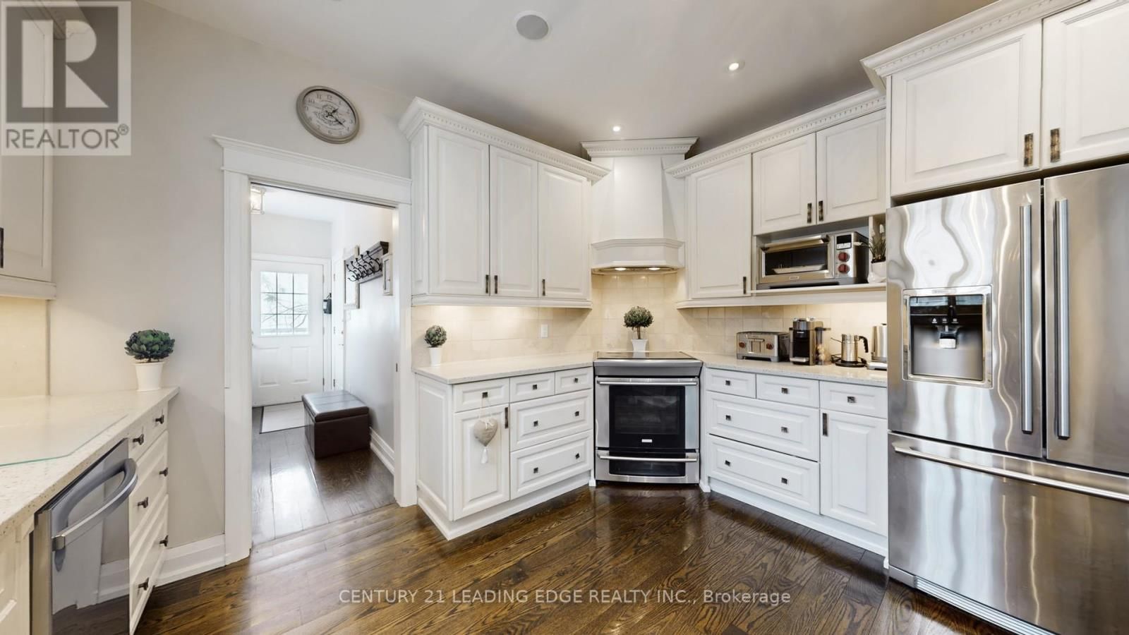 234 MAIN STREET Image 11