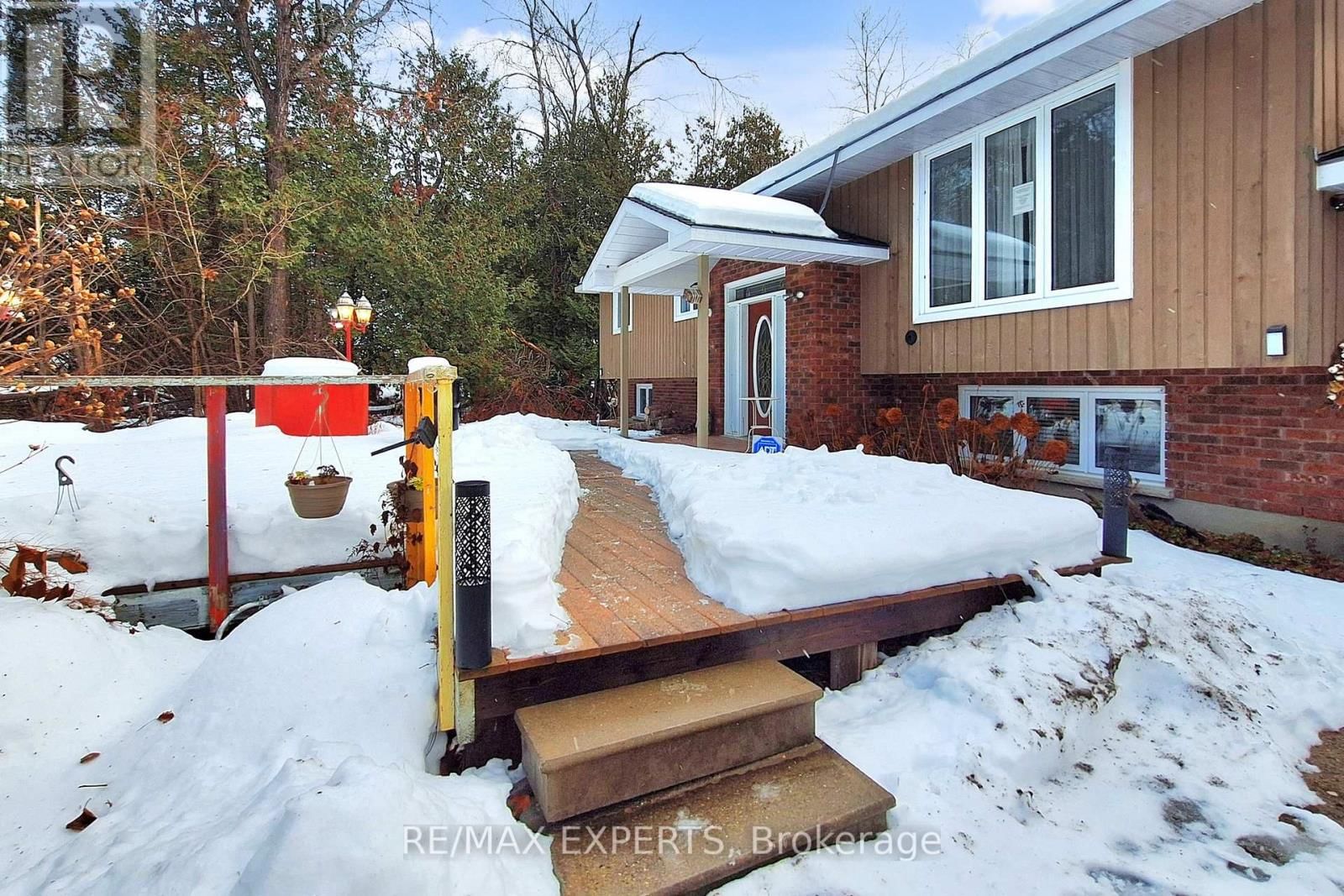 3180 FLEMING BOULEVARD Image 5