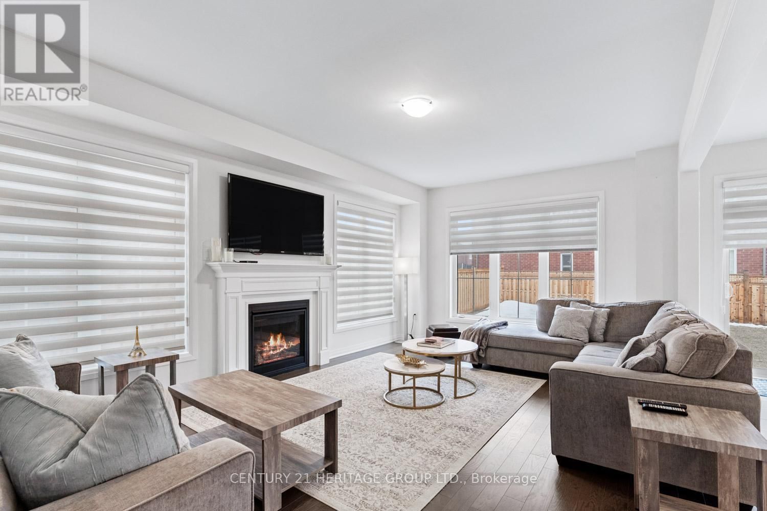 1614 SHARPE STREET EAST Image 15