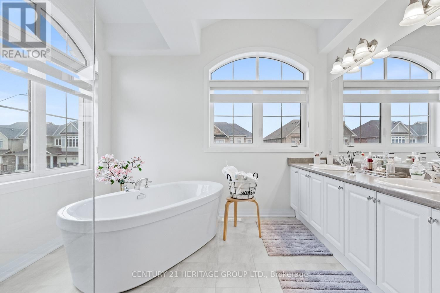 1614 SHARPE STREET EAST Image 21