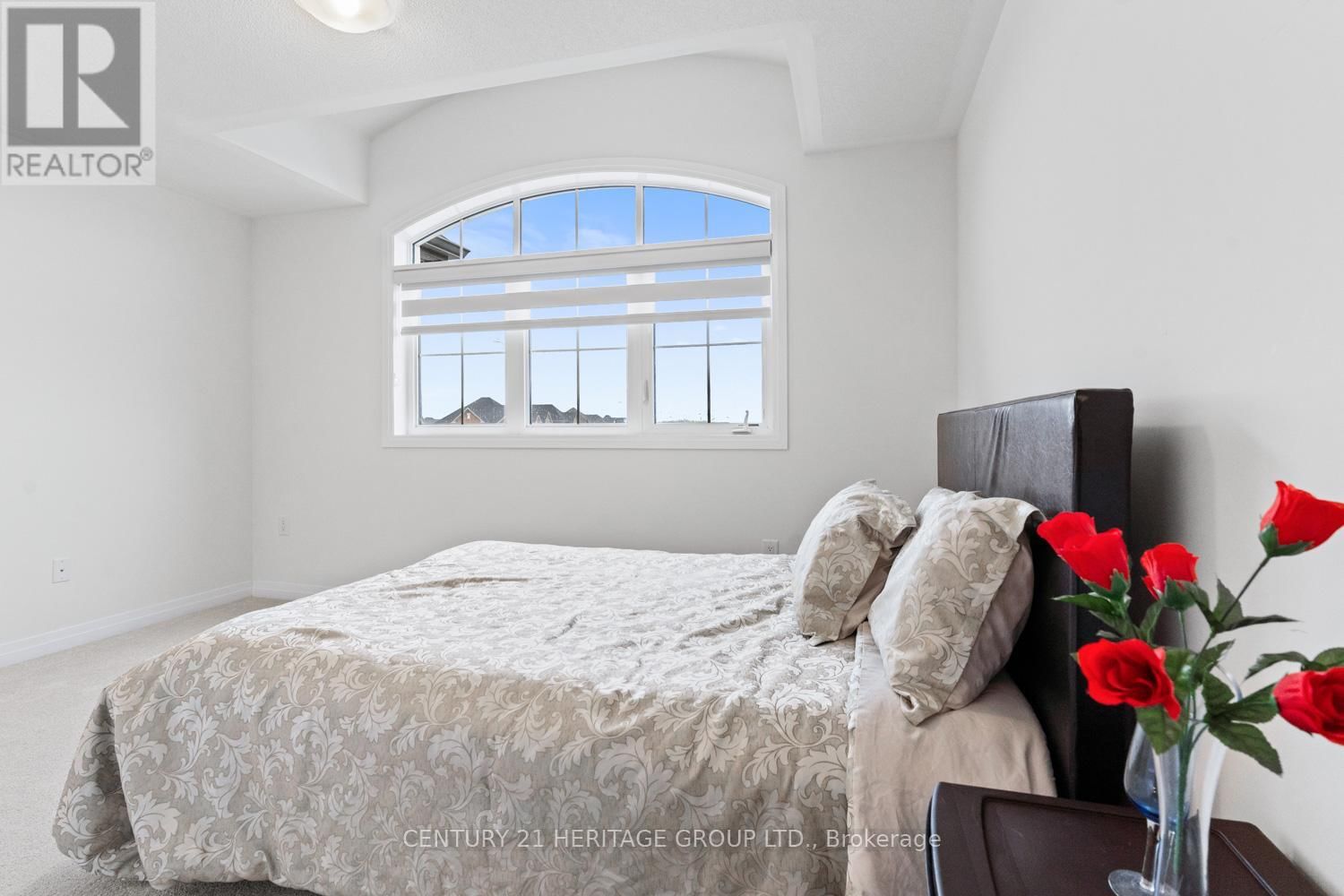 1614 SHARPE STREET EAST Image 27