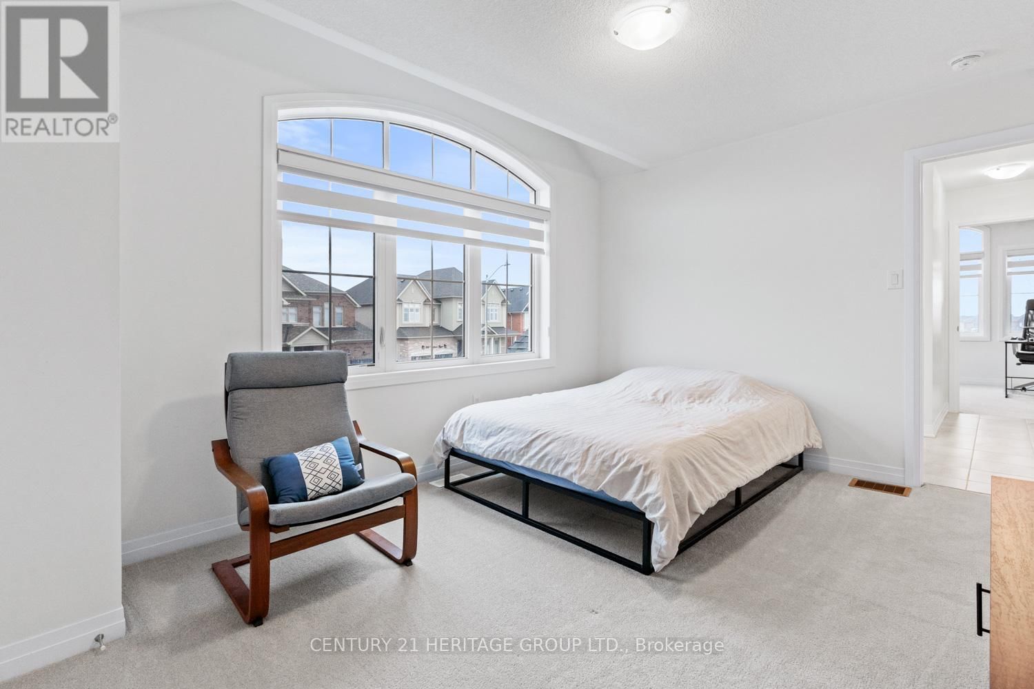 1614 SHARPE STREET EAST Image 29