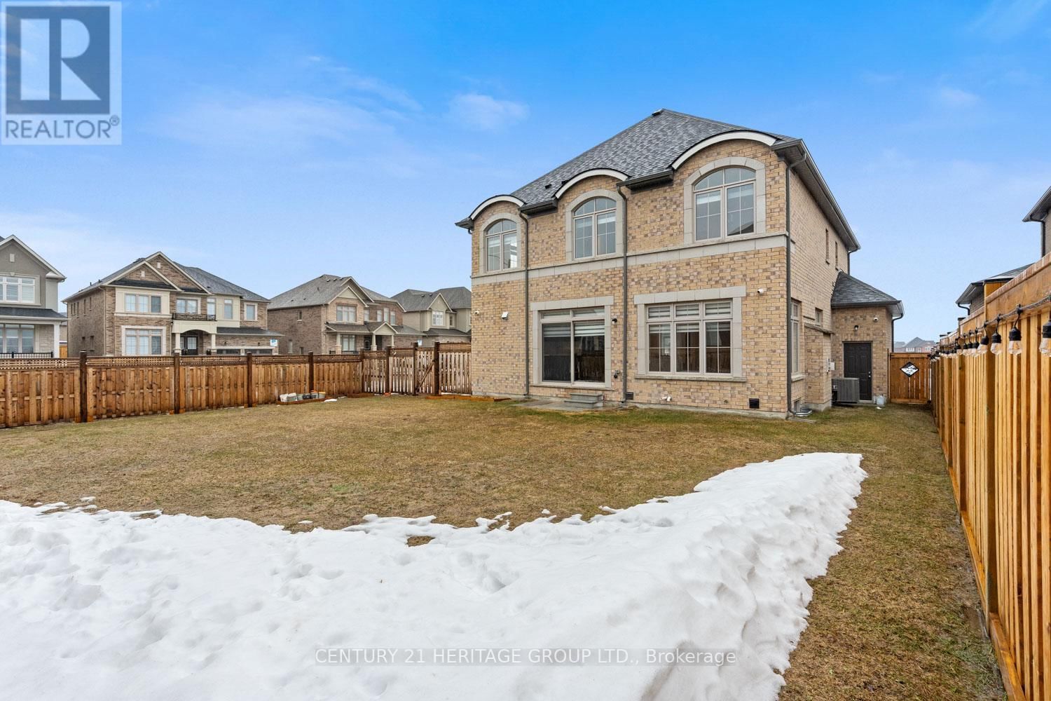 1614 SHARPE STREET EAST Image 39