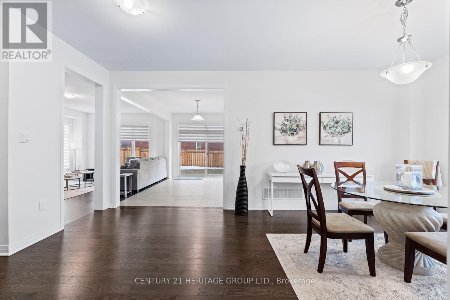 1614 SHARPE STREET EAST Image 6