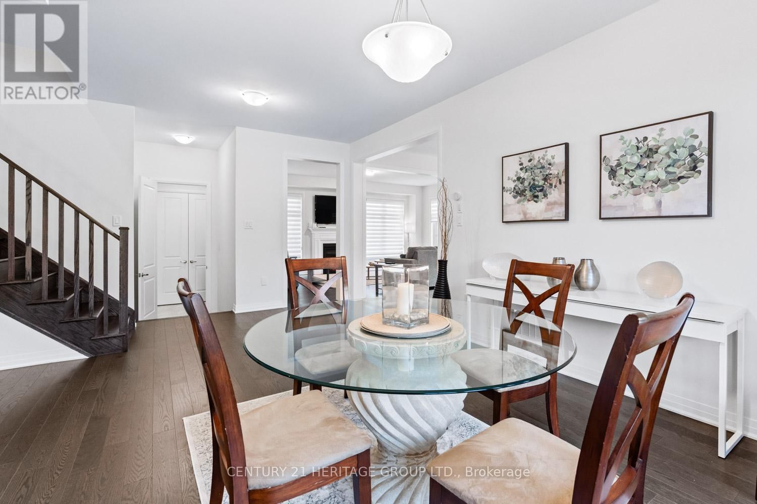 1614 SHARPE STREET EAST Image 9