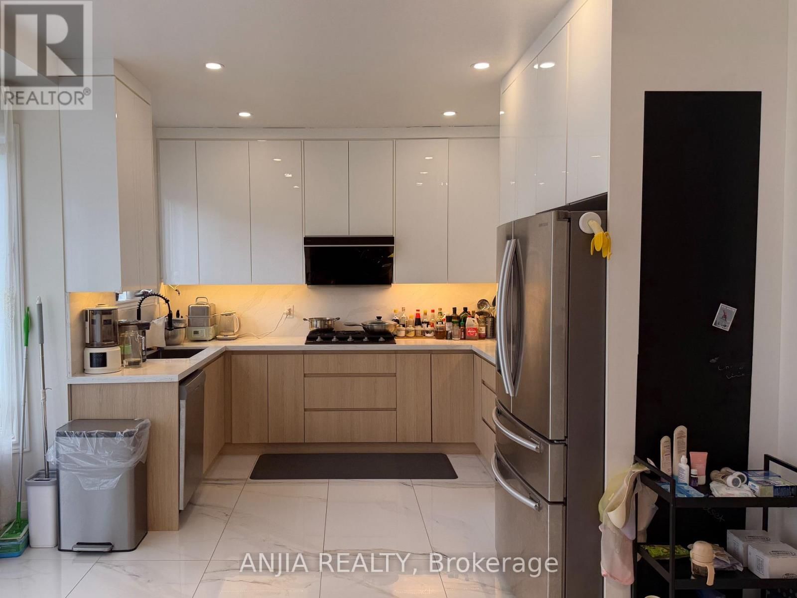 265 HAMMERSLY BOULEVARD Image 10