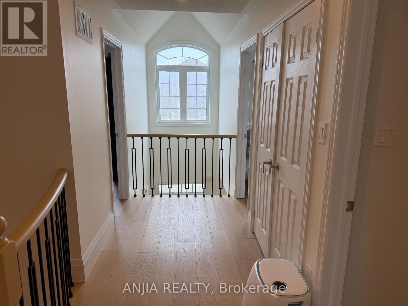 265 HAMMERSLY BOULEVARD Image 16