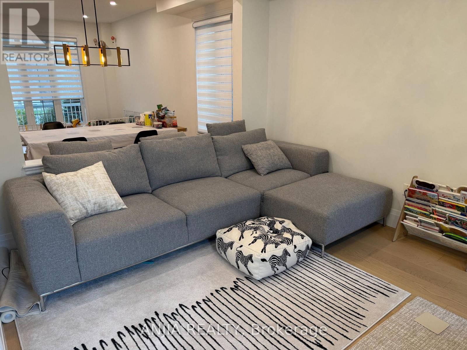 265 HAMMERSLY BOULEVARD Image 9