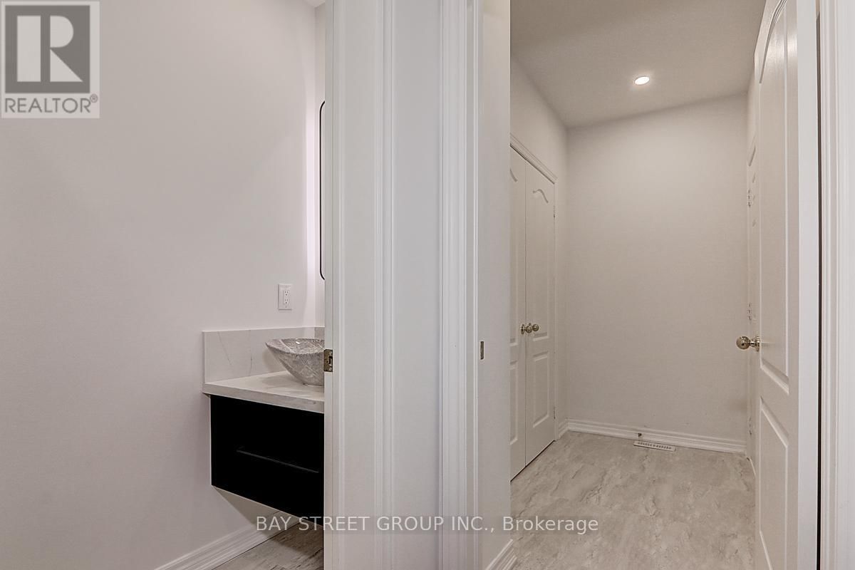 201 BILBROUGH STREET Image 6