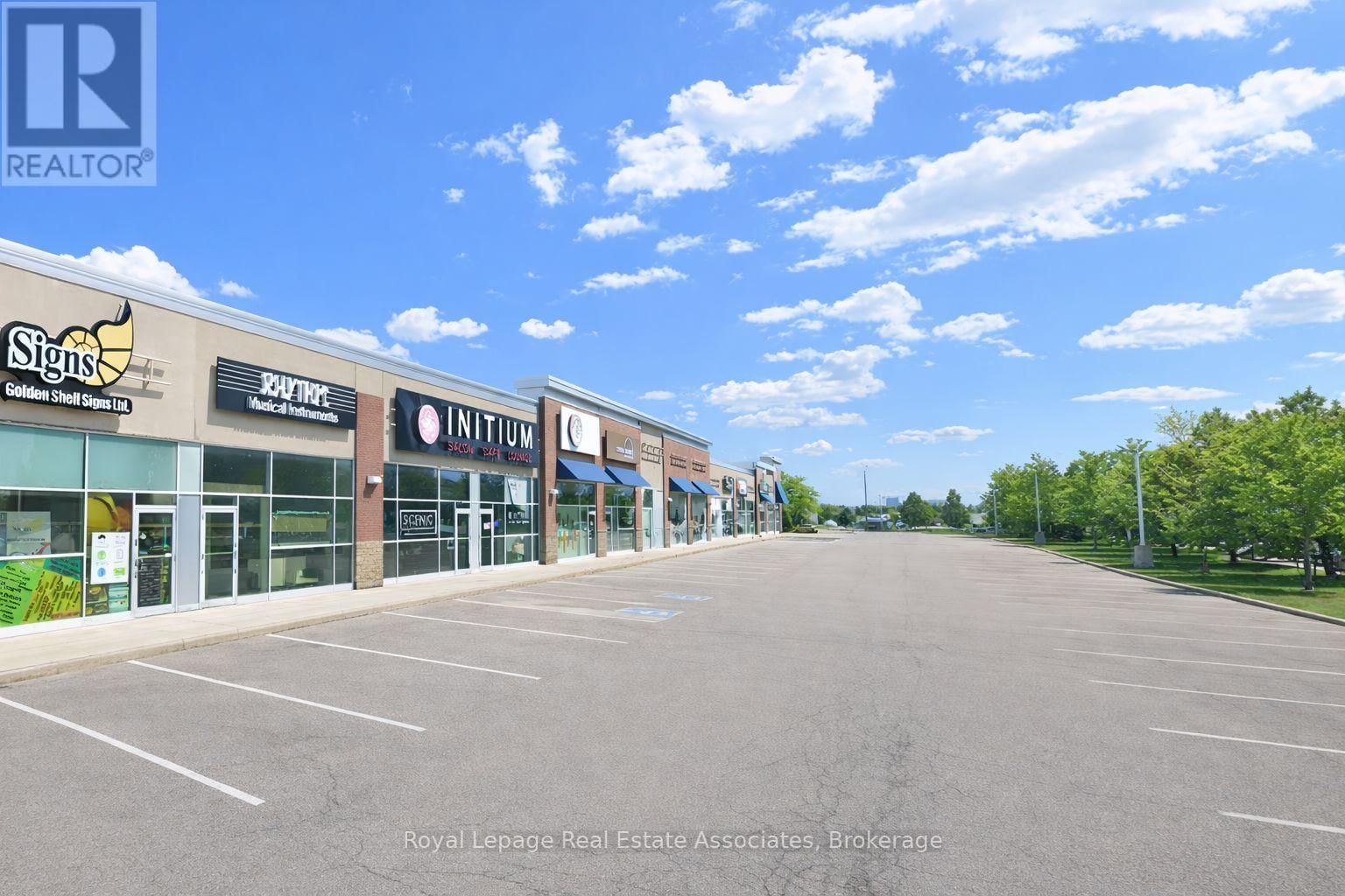 4 - 8241 WOODBINE AVENUE Image 3