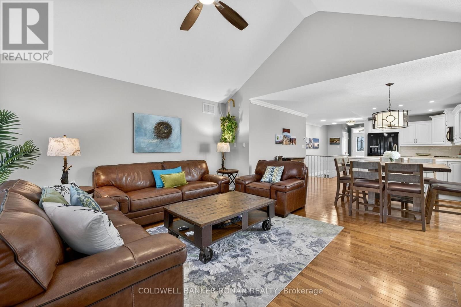 9 - 142 BELLA VISTA TRAIL Image 17