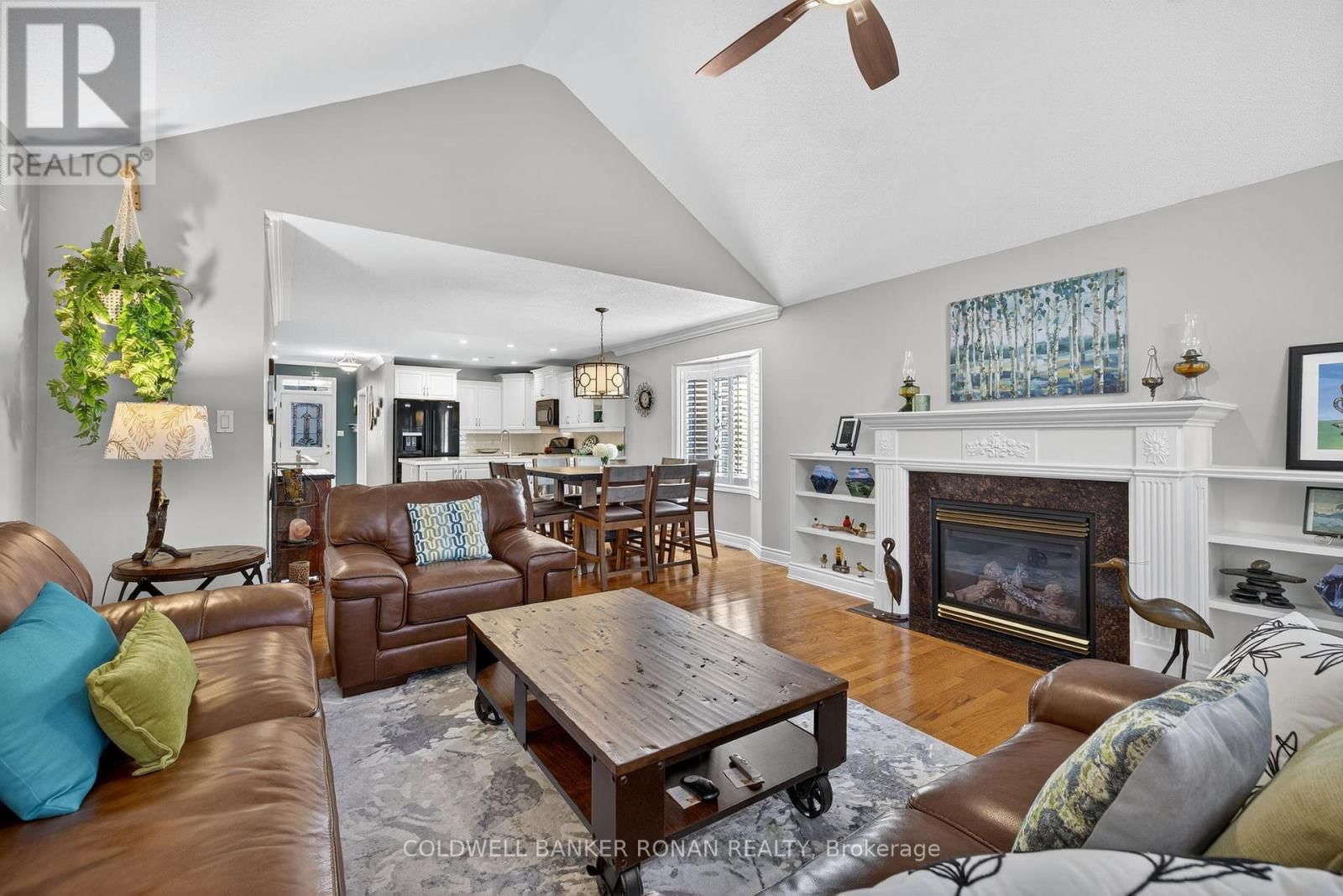 9 - 142 BELLA VISTA TRAIL Image 18