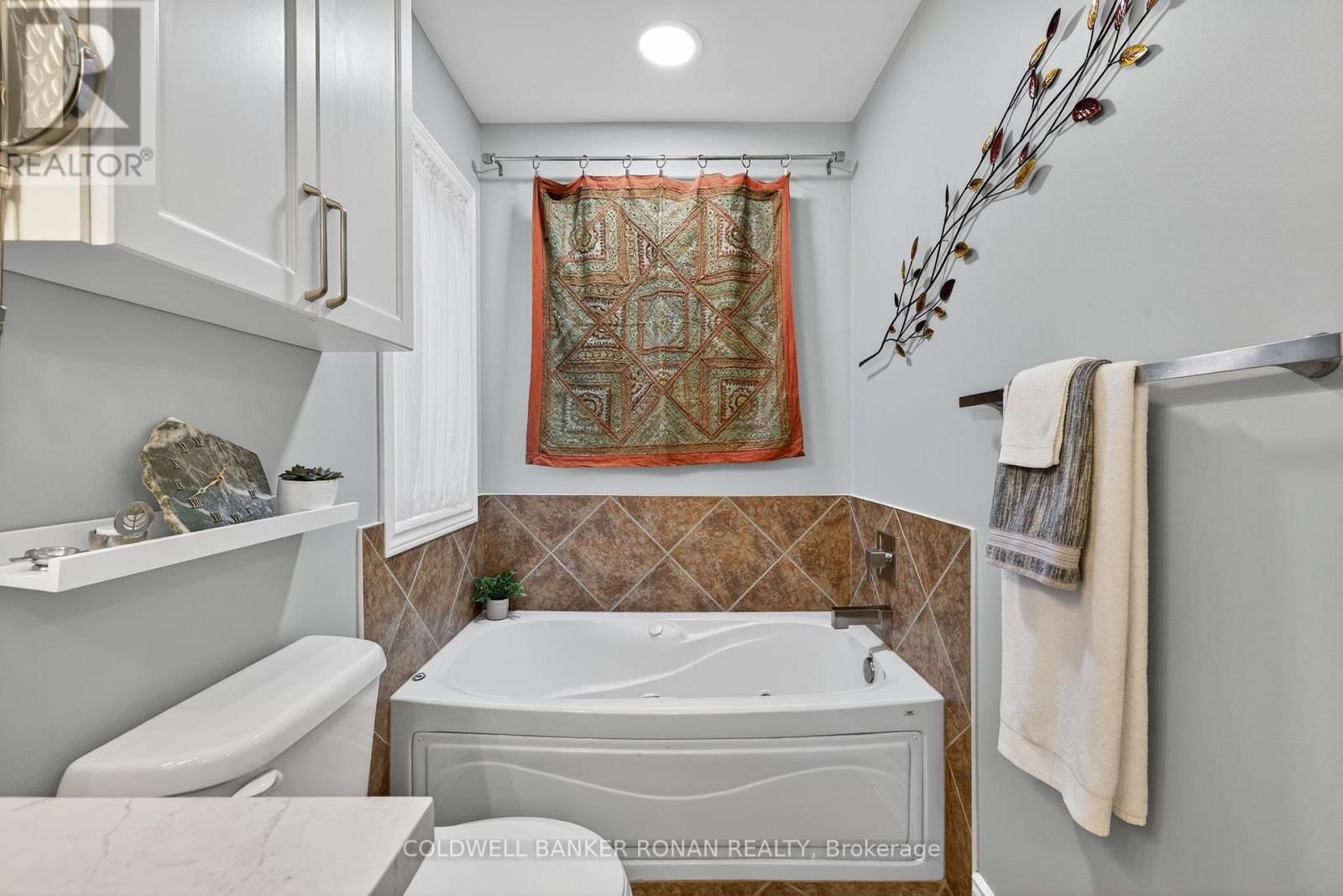 9 - 142 BELLA VISTA TRAIL Image 27