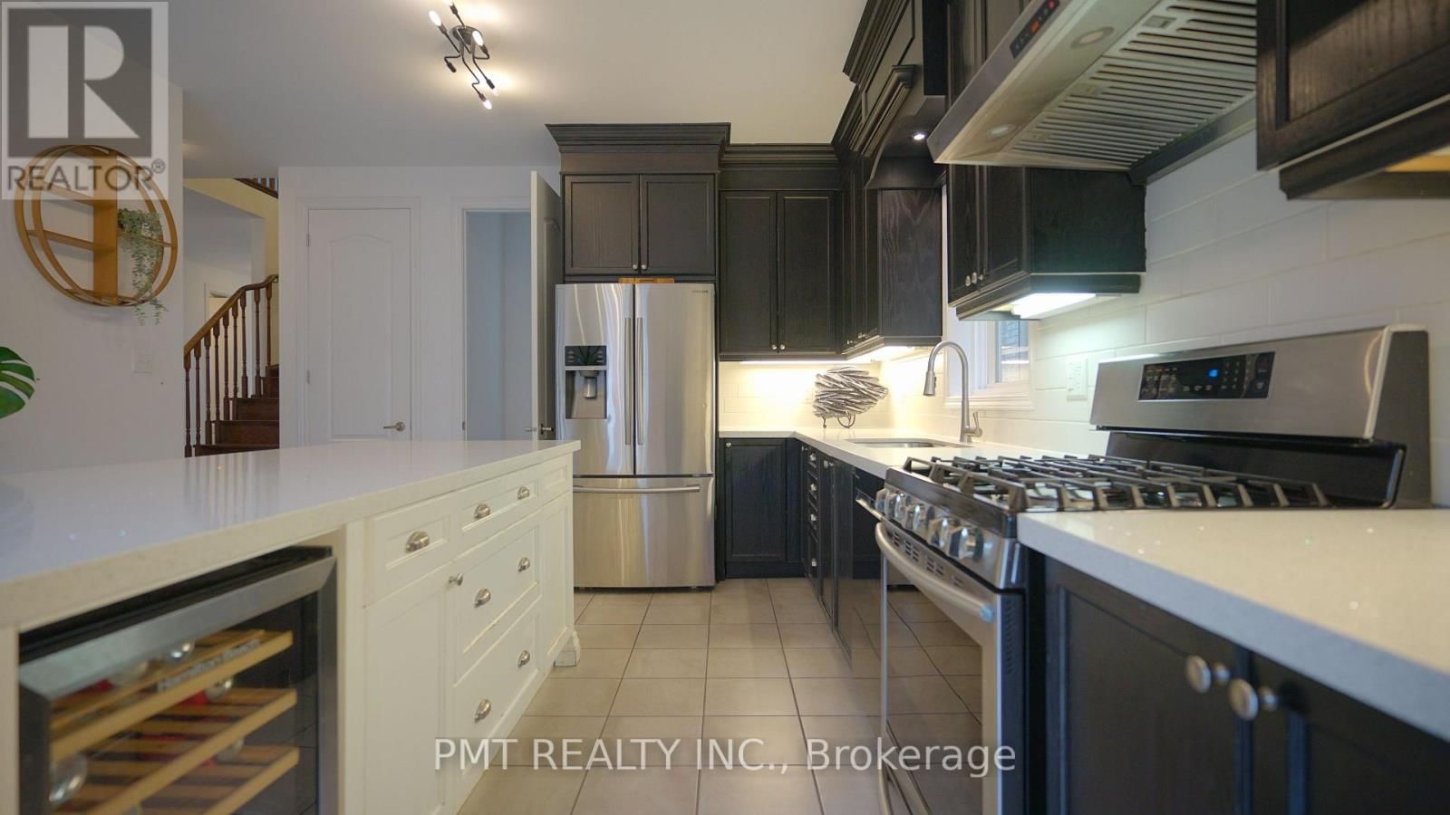 2068 GIBSON STREET Image 13