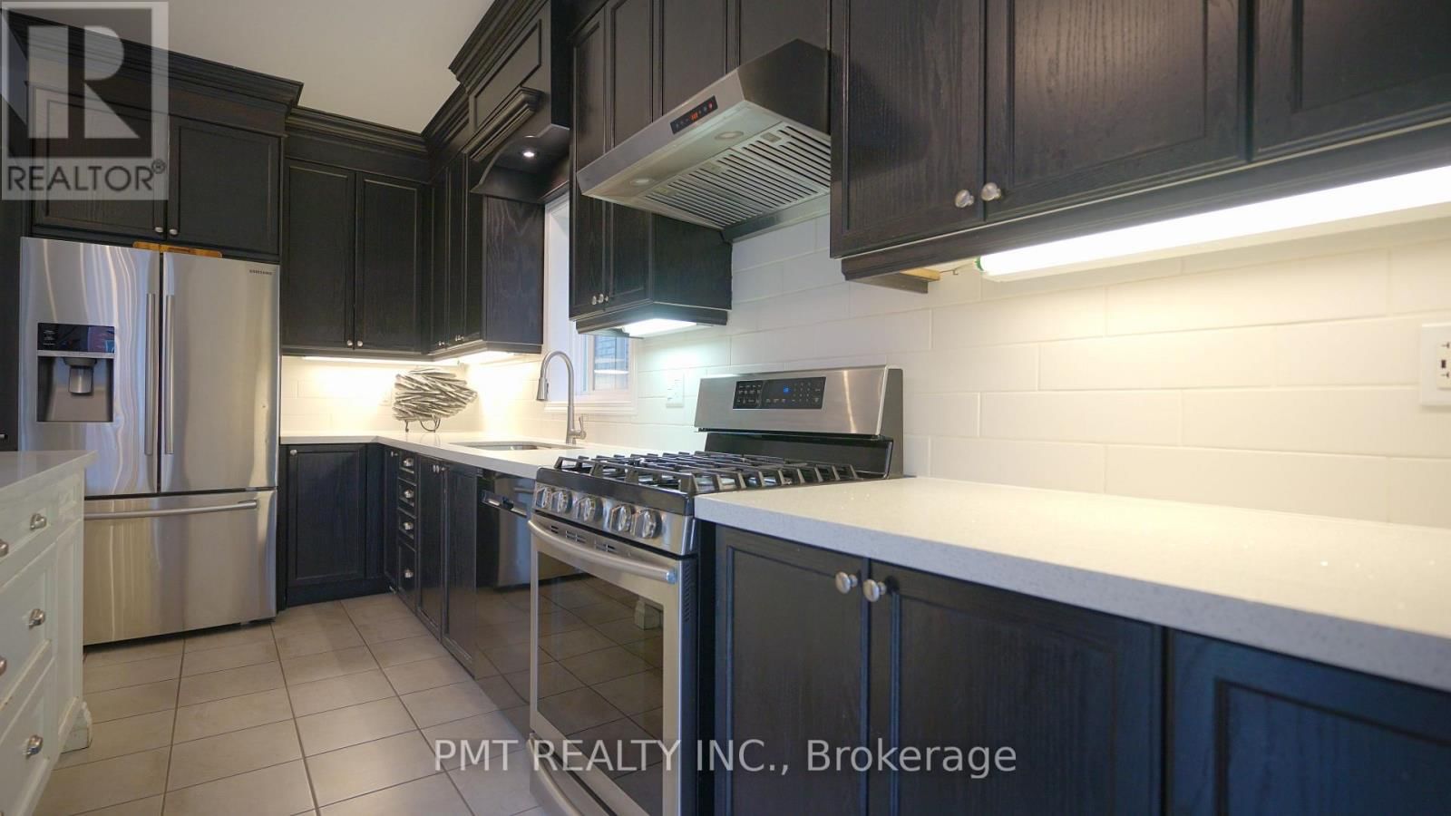 2068 GIBSON STREET Image 14