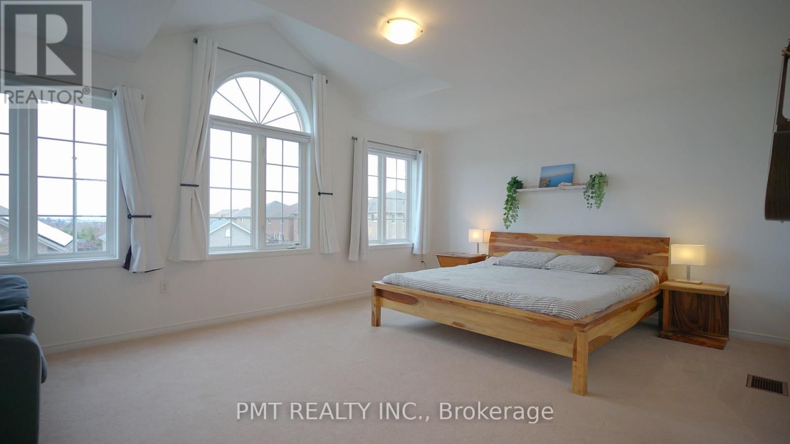 2068 GIBSON STREET Image 19