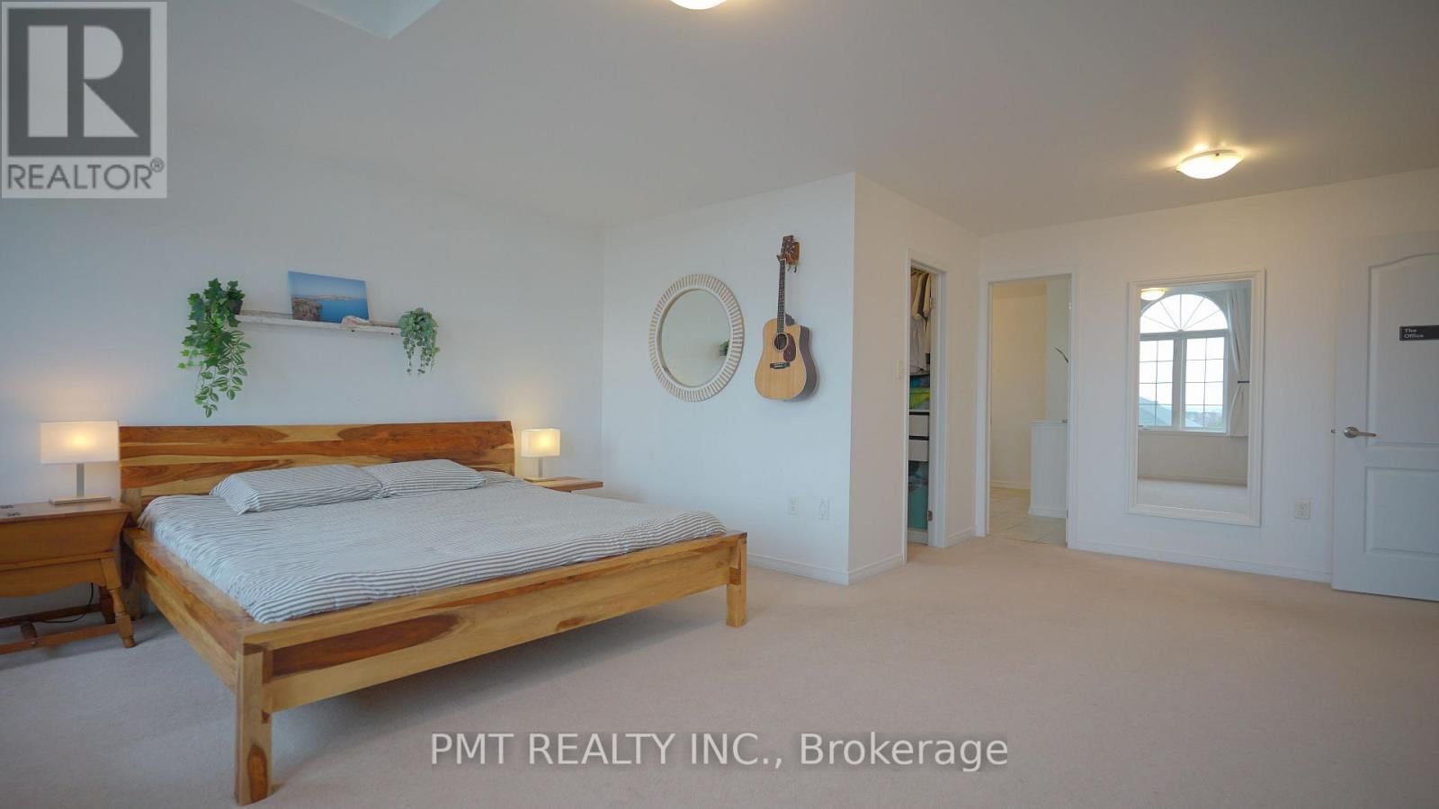 2068 GIBSON STREET Image 21