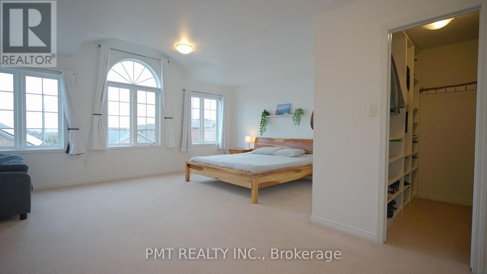 2068 GIBSON STREET Image 22