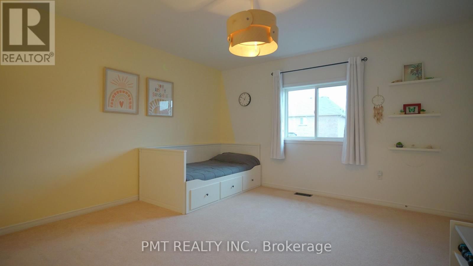 2068 GIBSON STREET Image 30