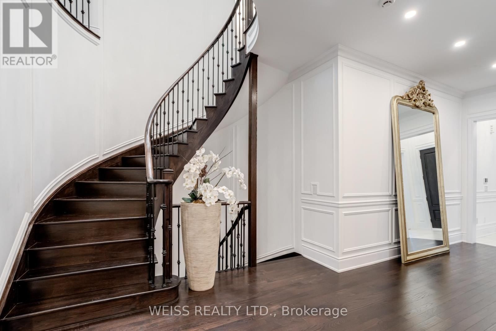 43 CHESNEY CRESCENT Image 25